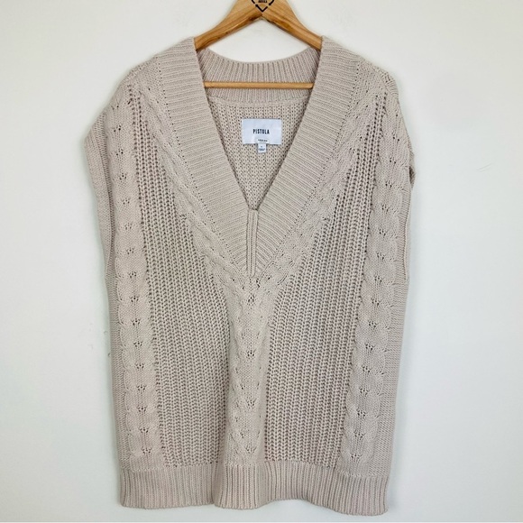 Pistola Revolve Kiran oversized sweater vest in ecru  color. Size Large. - Picture 5 of 9